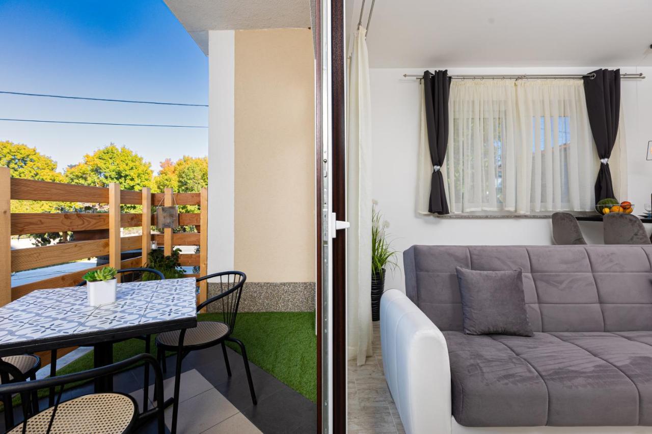 Apartments Meri Sveti Ivan  Екстер'єр фото