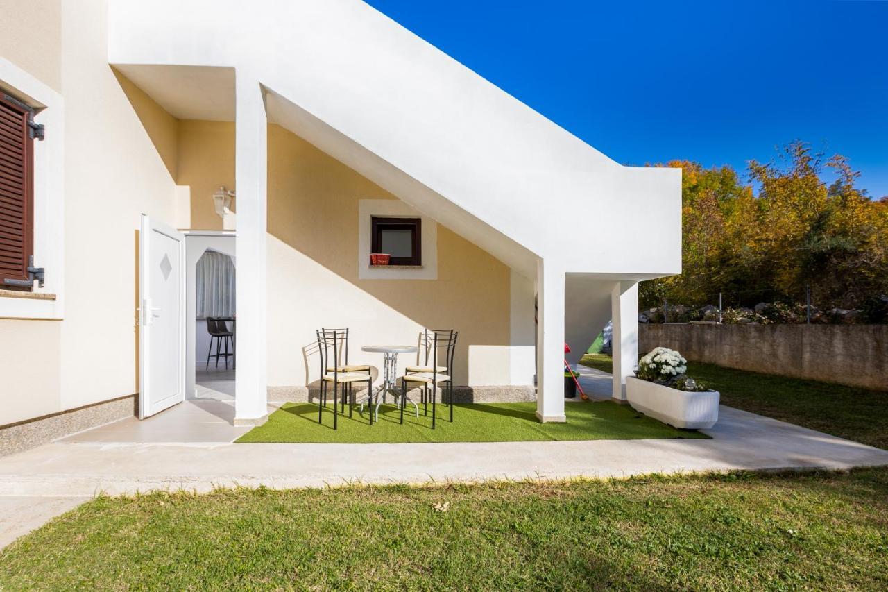 Apartments Meri Sveti Ivan  Екстер'єр фото